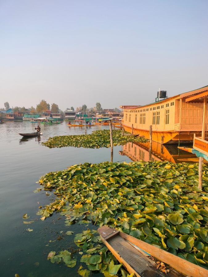 Srīnagar Lala Rukh Group Of Houseboats酒店 外观 照片