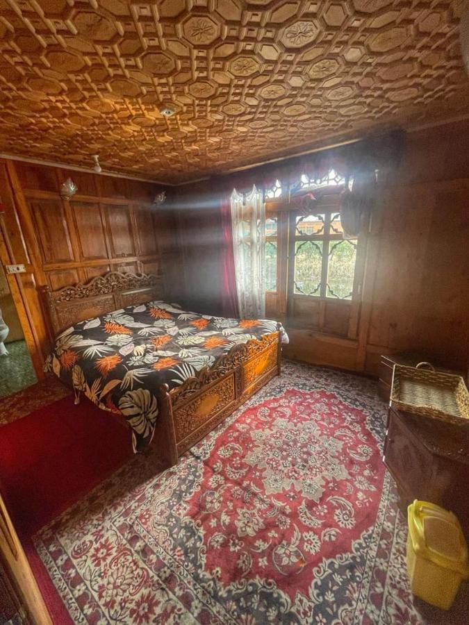 Srīnagar Lala Rukh Group Of Houseboats酒店 外观 照片