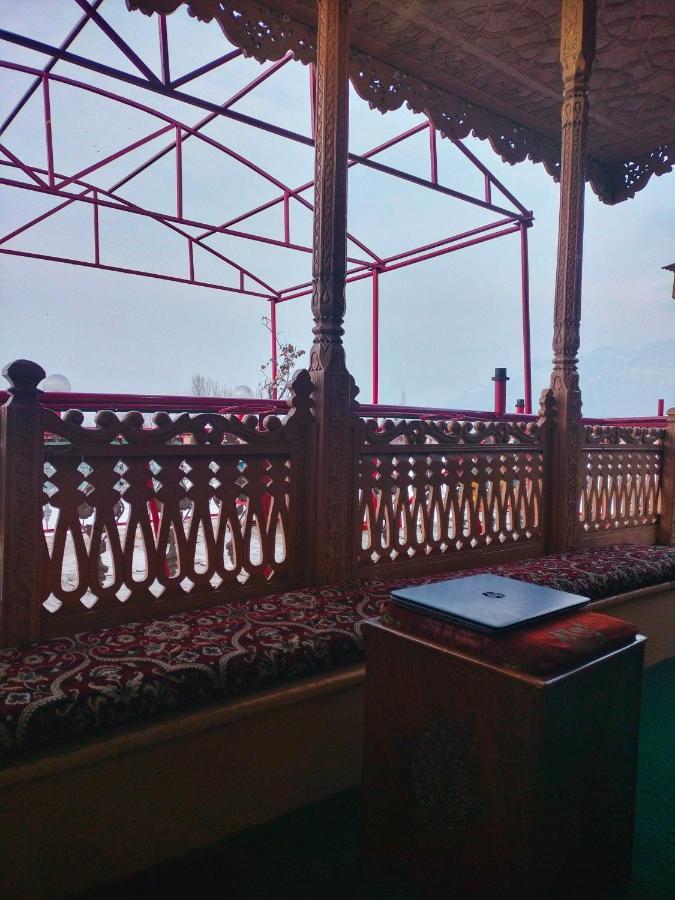 Srīnagar Lala Rukh Group Of Houseboats酒店 外观 照片