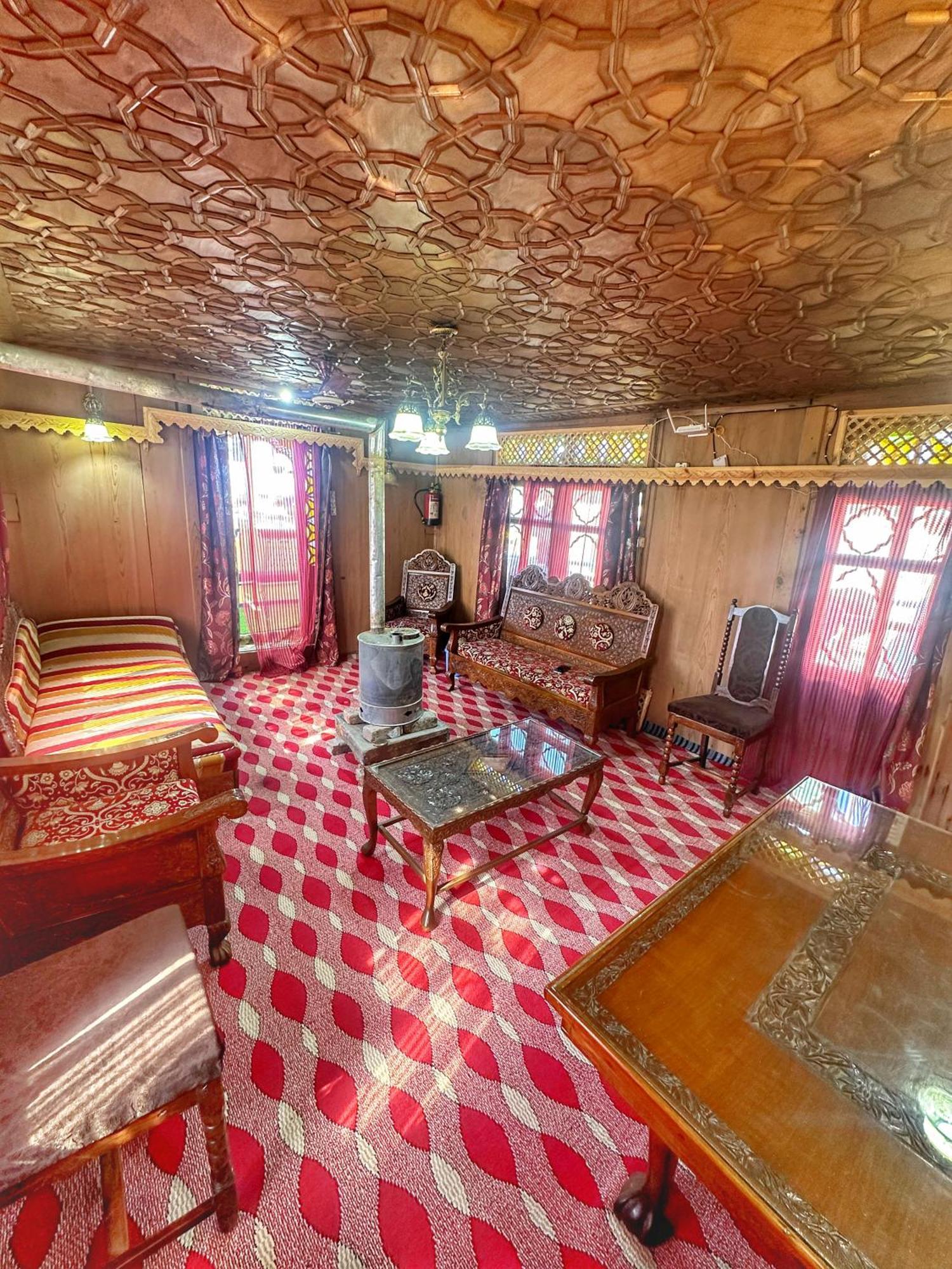 Srīnagar Lala Rukh Group Of Houseboats酒店 外观 照片